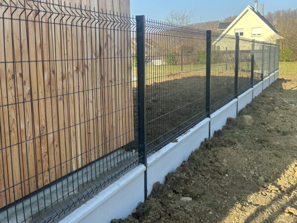 Clôture 1m23 avec bordures de 50cm